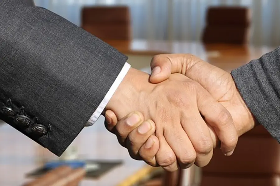JEOL Ltd. surpreende mercado com forte alta no Q4