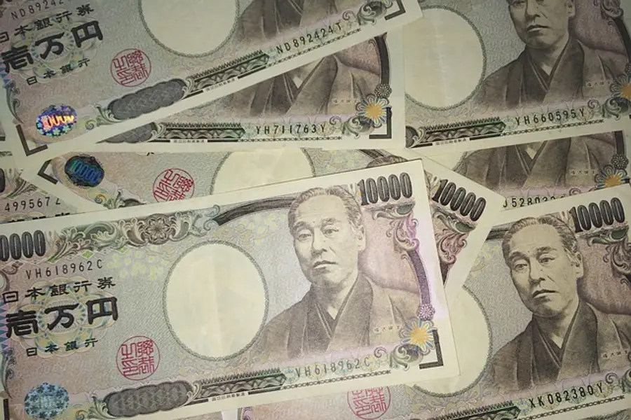 Iene dispara hoje com temor de intervenção cambial no Japão